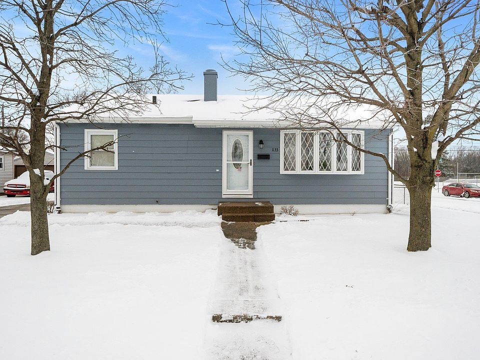 1st image of 1133 Canterbury Dr