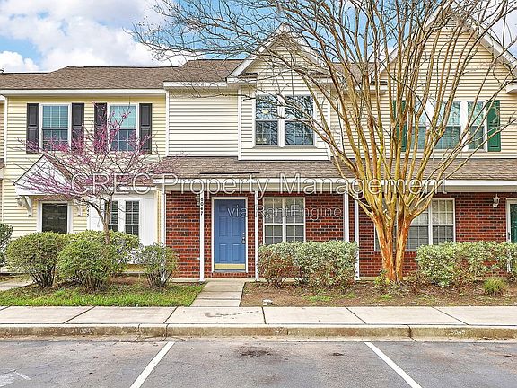 2nd image of 8047 Shadow Oak Dr