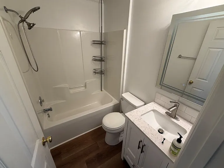 102 N Woodridge Dr — Photo 6