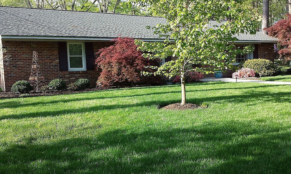 2nd image of 2 Garland Dr