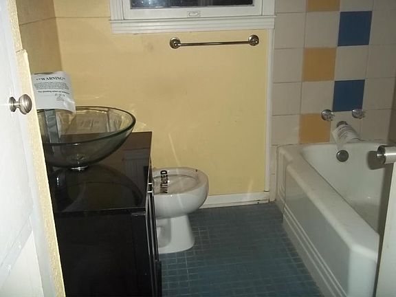 5th image of 1128 Whitaker Dr