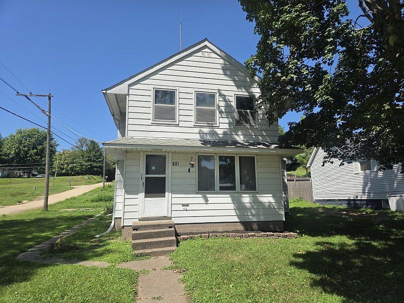 1st image of 601 7th Ave