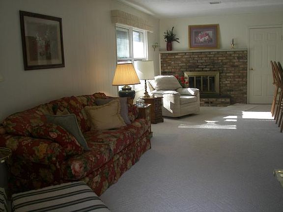 4th image of 9611 Neptune Dr