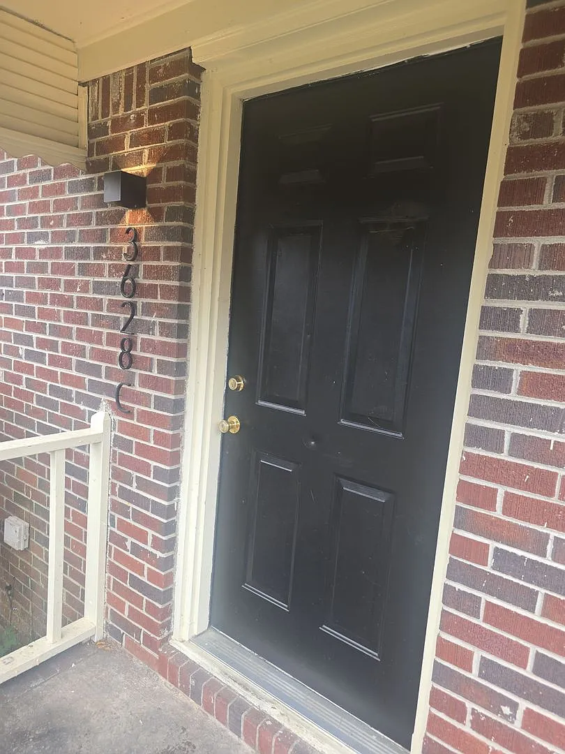 3628 C Live Oak St — Photo 1