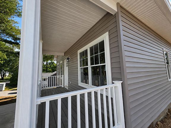 5th image of 1155 Plum St