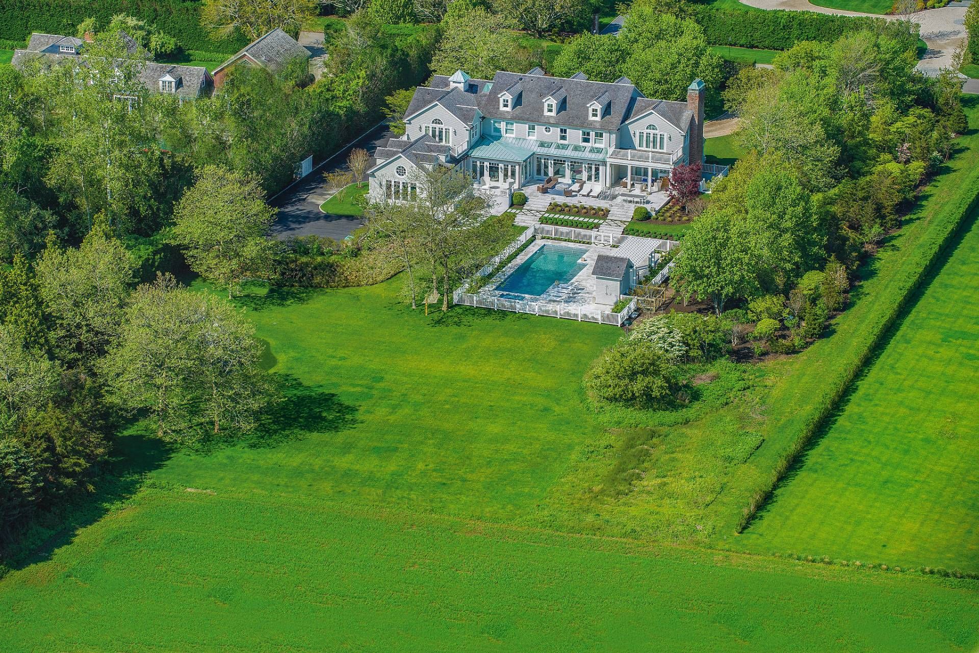 99 Fairfield Pond Ln in Sagaponack Out East