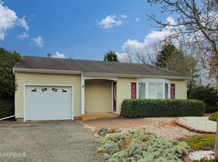 13 Shaw Court, Toms River, NJ 08757