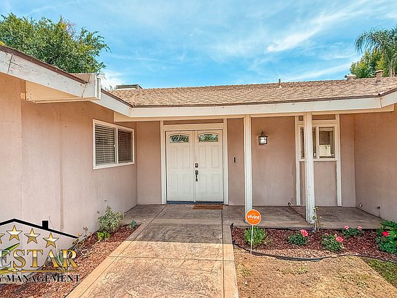 3rd image of 808 Hewlett St