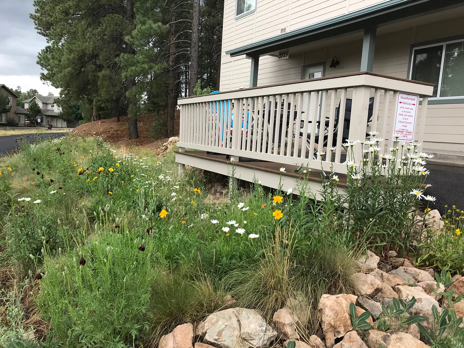 4 bed, 2.5 bath, 1550 sqft, $2,500 — Photo 2