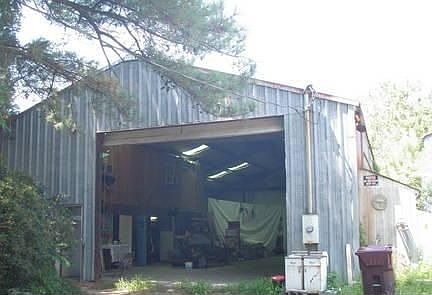 2nd image of 1020 Hillwell Rd