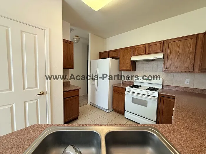 8325 N Peak View Ln — Photo 13