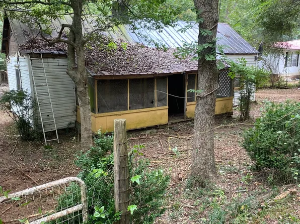 1020 Horton Dr, Greensboro, GA 30642