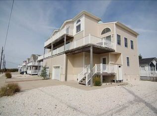 201 81st St E #1, Sea Isle City, NJ 08243