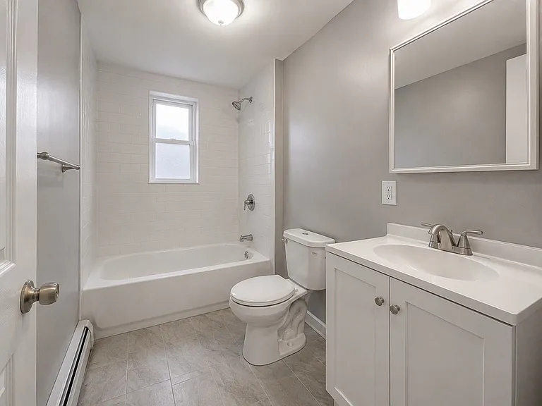 2929 Hering Ave #1 — Photo 4