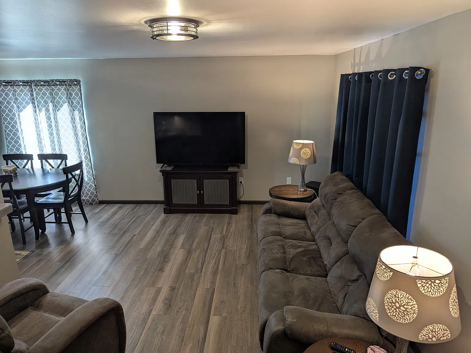 2 bed, 1.5 bath, 900 sqft, $1,000 — Photo 2