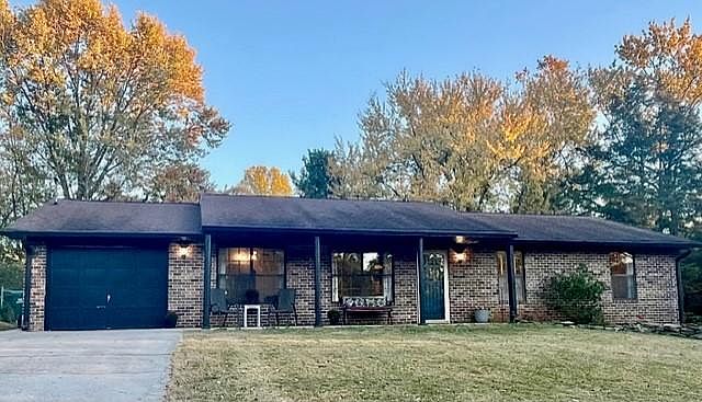 1st image of 1128 Viking Dr
