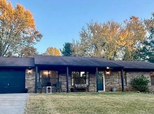 1128 Viking Dr, Knoxville, TN 37932