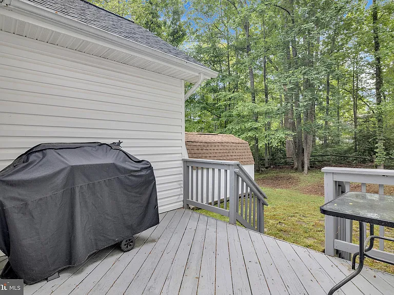 583 Norwich Dr — Photo 34