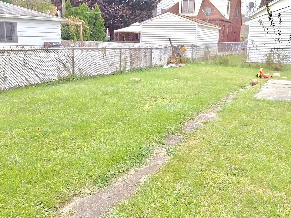 2nd image of 5069 Ternes St