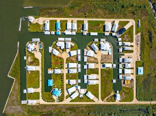 58 Manilla Village Ct, Grand Isle, LA 70358