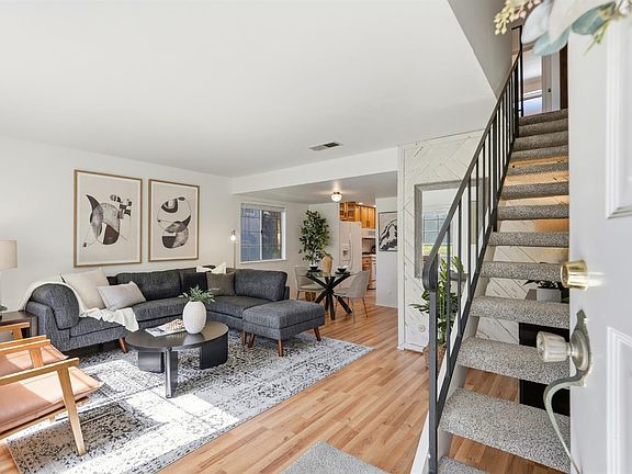 4th image of 4010 Knoll Top Ct
