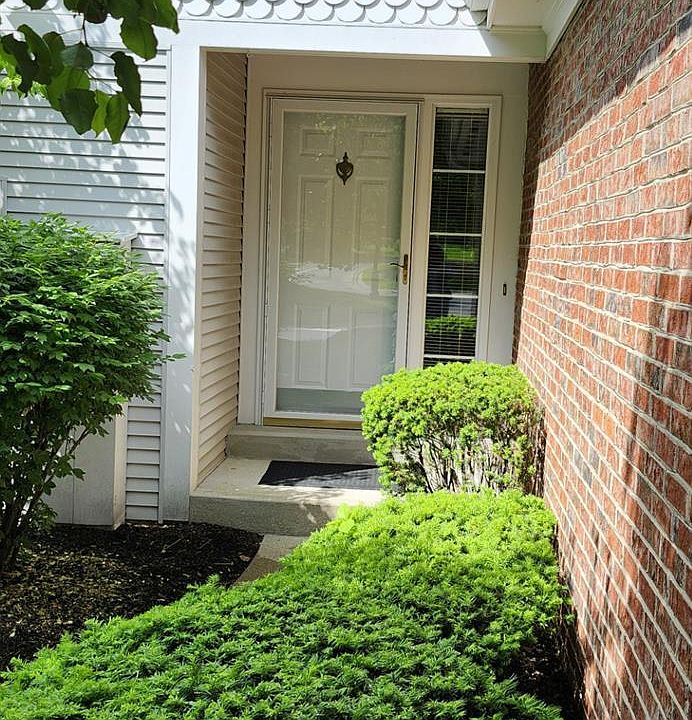 2nd image of 1151 Wittshire Ln
