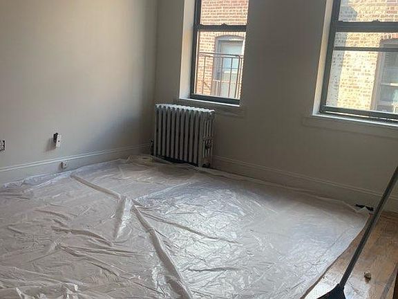 5th image of 4556 42nd St APT 4E