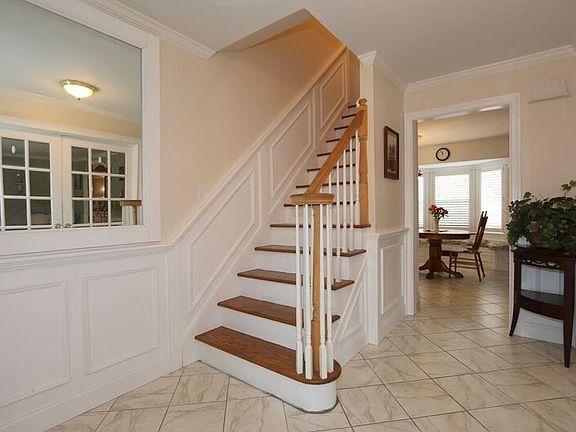 3rd image of 3491 Wildwood St