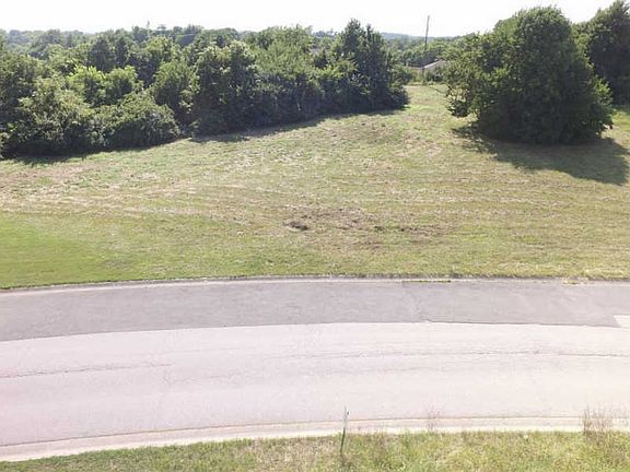 5th image of 1056 Amberley Way