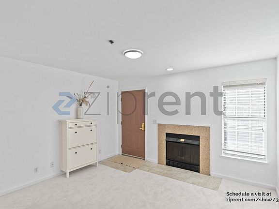4th image of 627 E El Camino Real Unit 201