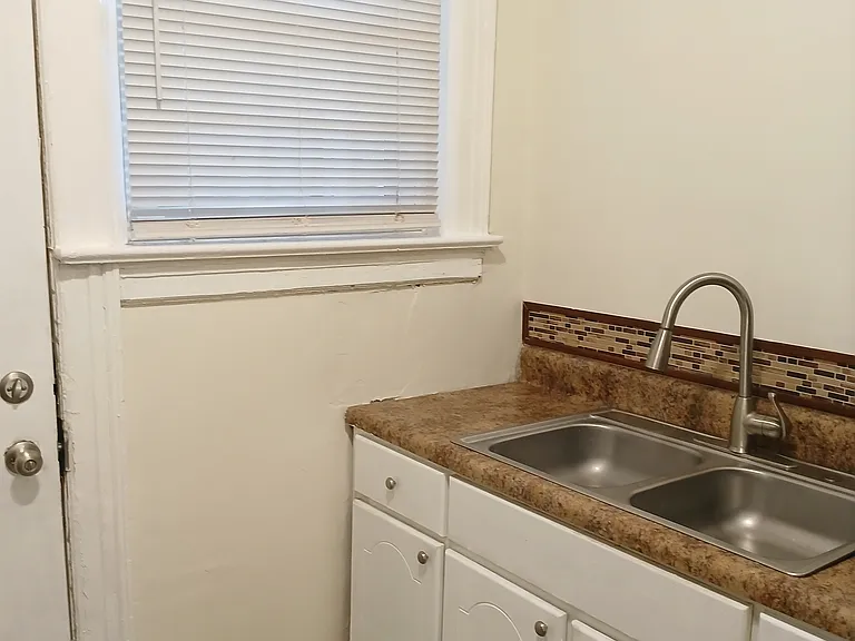 238 Rose St #A — Photo 15