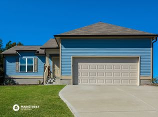 470 Sherrill Farm Dr, Benson, NC 27504