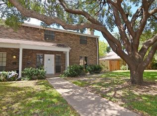 528 Towne House Ln, Richardson, TX 75081