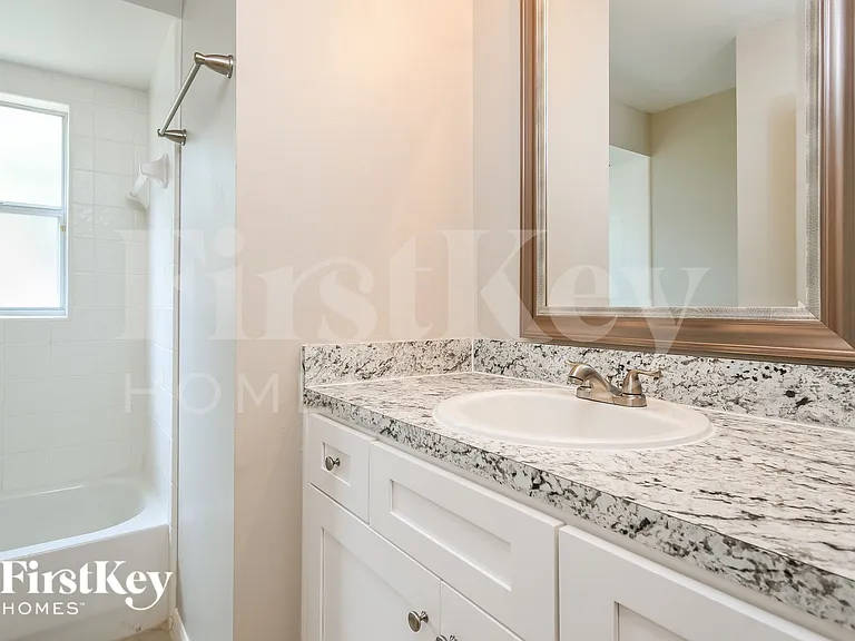 1254 Kenworth Dr — Photo 14
