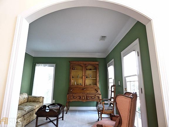 3rd image of 407 Abbey Springs Way