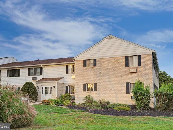 26 Park Ave Unit B26, Chalfont, PA 18914