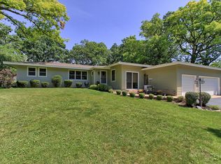 908 W Amby Ln, McHenry, IL 60051