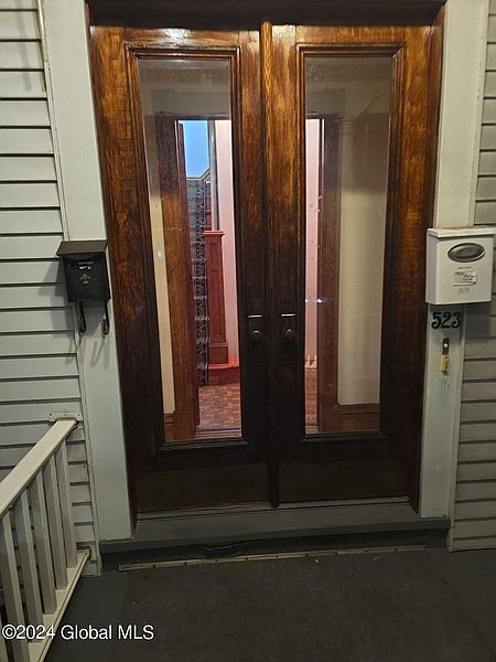 5th image of 523 Pawling Avenue