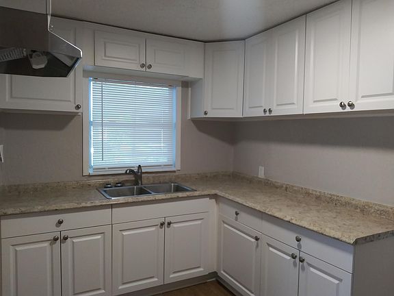 5th image of 503 W Quincy St