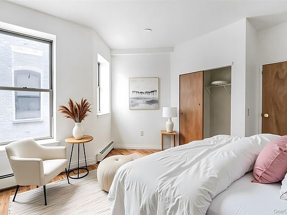 2nd image of 472 Bainbridge Street #1B
