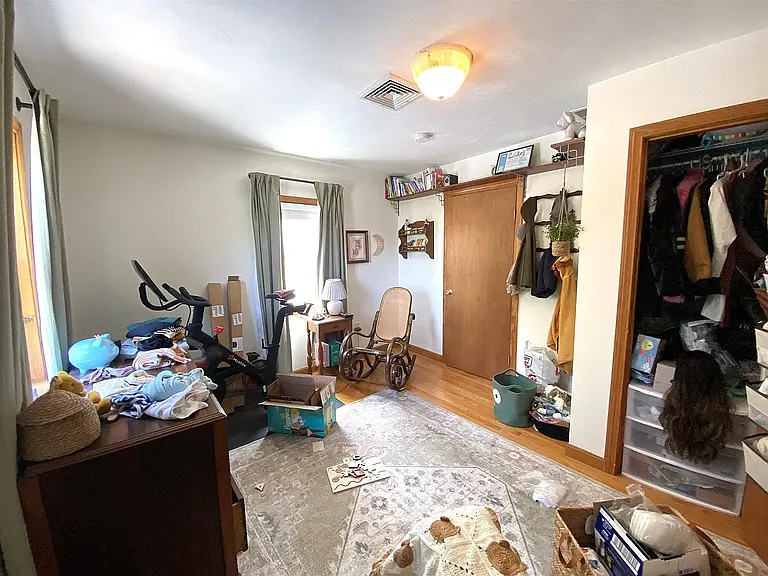 31 Warren St — Photo 4