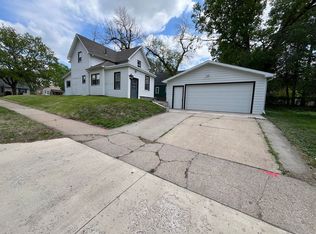 1907 S Prairie Ave, Sioux Falls, SD 57105