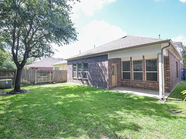 6418 Burgess Heights Ln — Photo 39