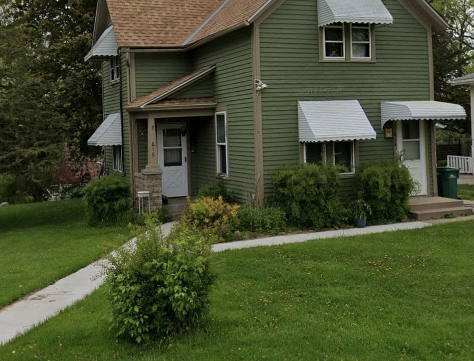 1st image of 616 Linden St W #1