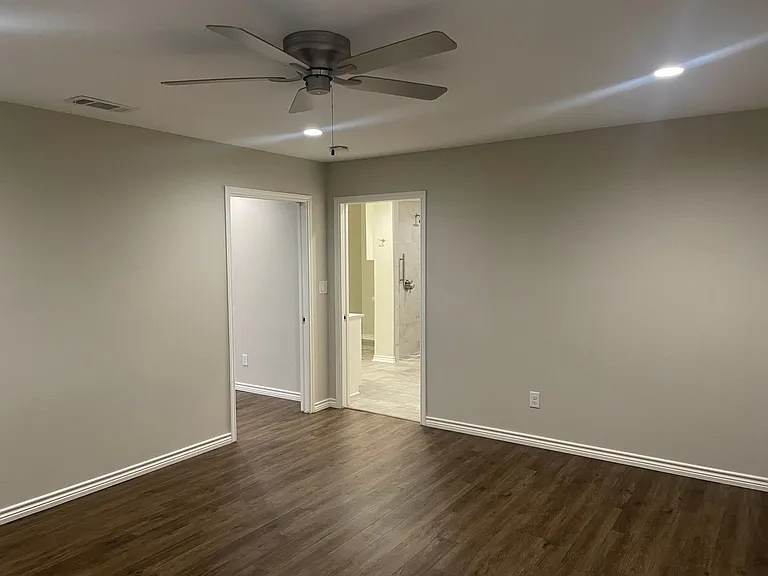 1409 N Blair St — Photo 11