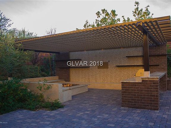 2nd image of 5693 Corona Vista St
