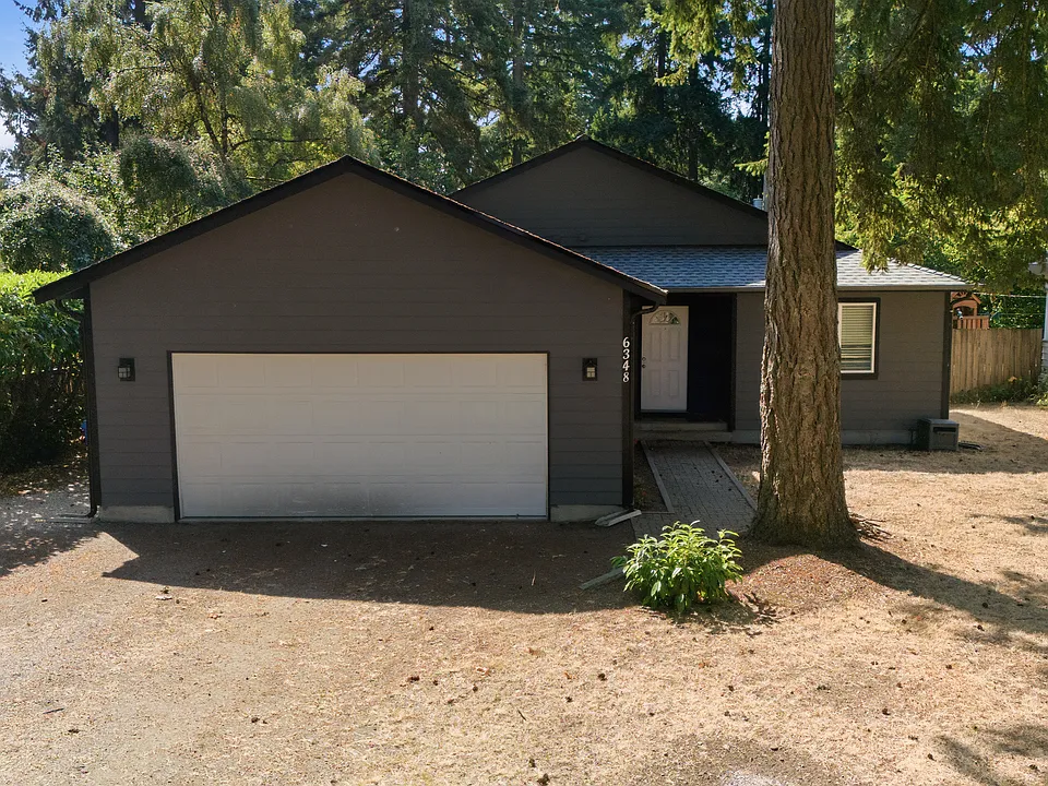 6348 Lake Ave SW