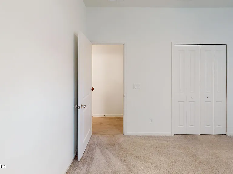6896 Friendship Fountain Ave — Photo 15