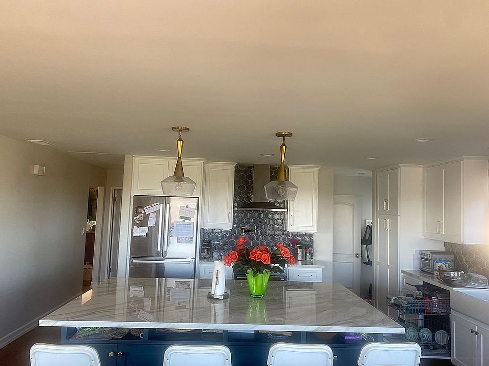 2nd image of 324 Calle Mayor