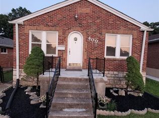 400 Kingston Dr, Saint Louis, MO 63125